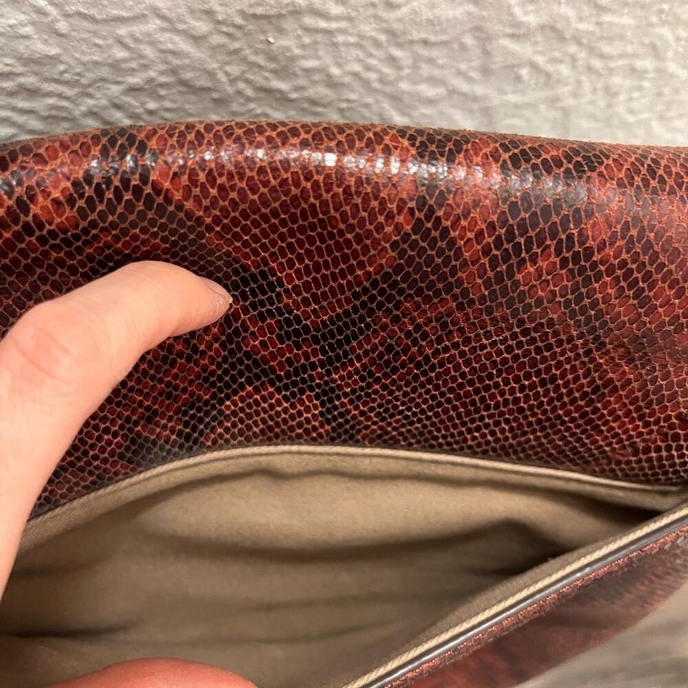 GILI Red Python Embossed Leather Saddle Bag Crossbody Shoulder Gold Hardware - Picture 10 of 16